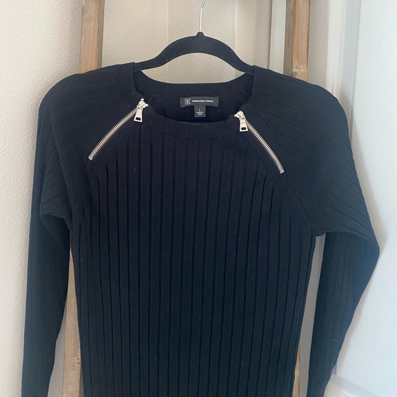 NWOT - I.N.C Petite Zip-Detail Ribbed Sweater - Size Large - Picture 3 of 4